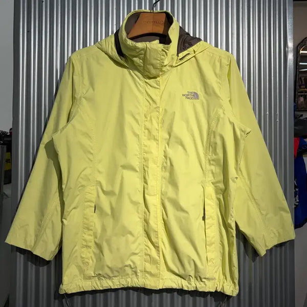 [BUNJANG] The North Face Women's Nylon Hooded Windbreaker Jacket Lime Yellow L / [L] 노스페이스 THE NORTH FACE 여성 나일론 후드 바람막이 자켓 라임 4.5