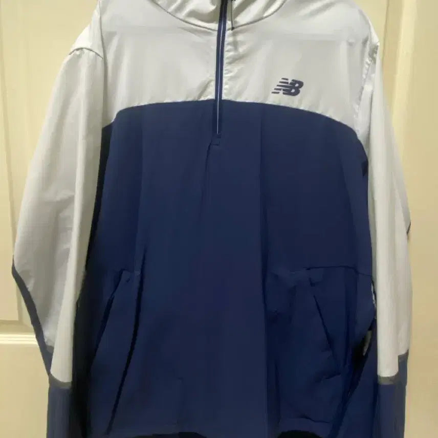 [BUNJANG] New Balance Anorak Windbreaker 105 / 뉴발란스 아노락 바람막이 105