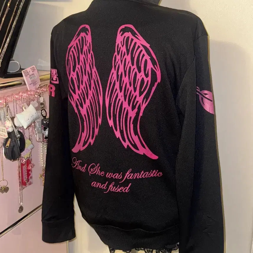 [BUNJANG] Vintage Wing Jersey Black / agete label 빈티지 날개 져지 블랙핑크 핀터레스트 오네갸루 y2k