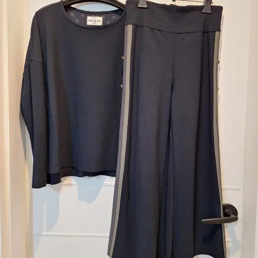 [BUNJANG] Paul & Joe Women's T-shirt and Pants Set / 폴앤조 여성 티셔츠 바지 세트