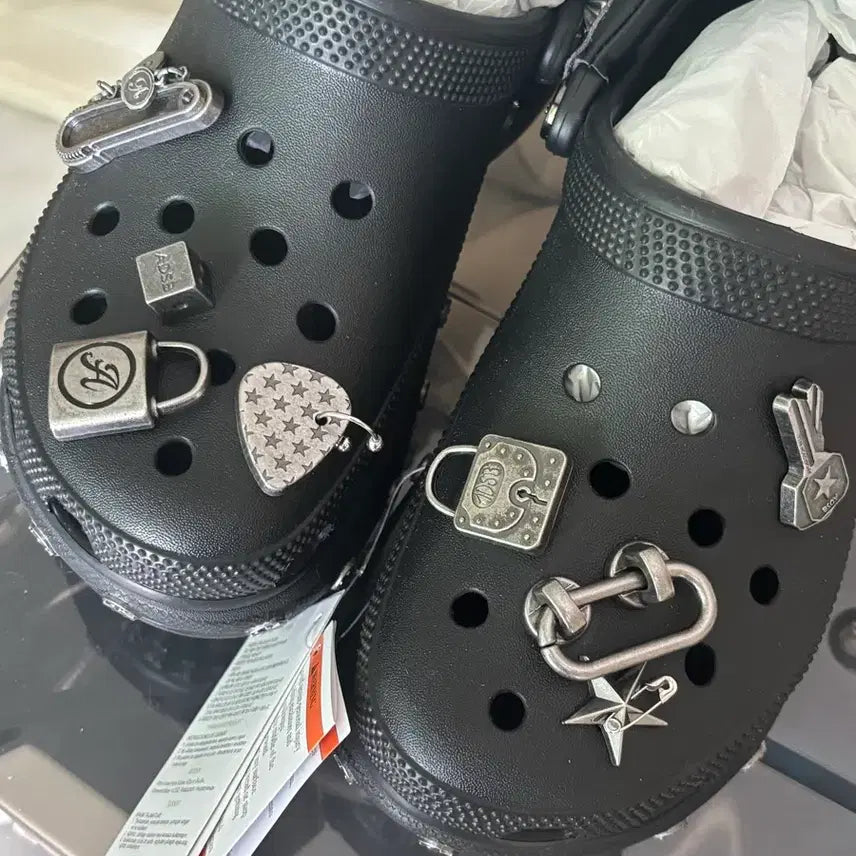 [BUNJANG] Crocs x Andew Bell Beck Log Clog Limited Edition (220) / 한정판미개봉) 크록스앤더슨벨 220 베이클로그