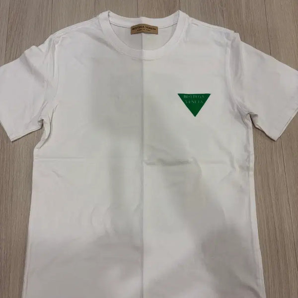 [BUNJANG] Bottega Veneta Triangle Logo Bear Print T-Shirt / 보테가베네타 삼각로고 곰돌이 반팔티
