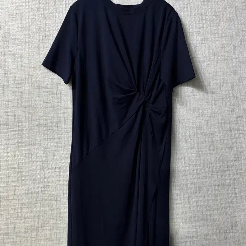 [BUNJANG] VOV Navy Midi Dress with Twisted Detail / (55.66)VOV 네이비 원피스