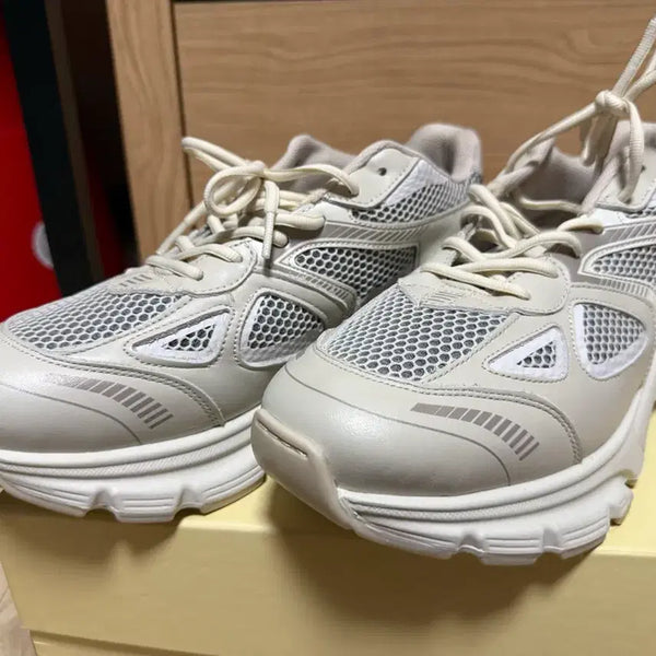 [BUNJANG] Axel Arigato Runner Shoes Size 44 / (44) 악셀아리가토 러너