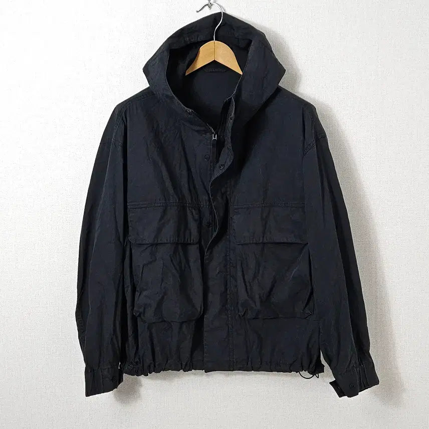 [BUNJANG] Uniqlo U Utility Hooded Jacket Cargo Multi-Pocket Windbreaker Blocktech XL / 유니클로U 유틸리티 후드자켓 카고 멀티포켓 바람막이 고프코어 블록테크 XL