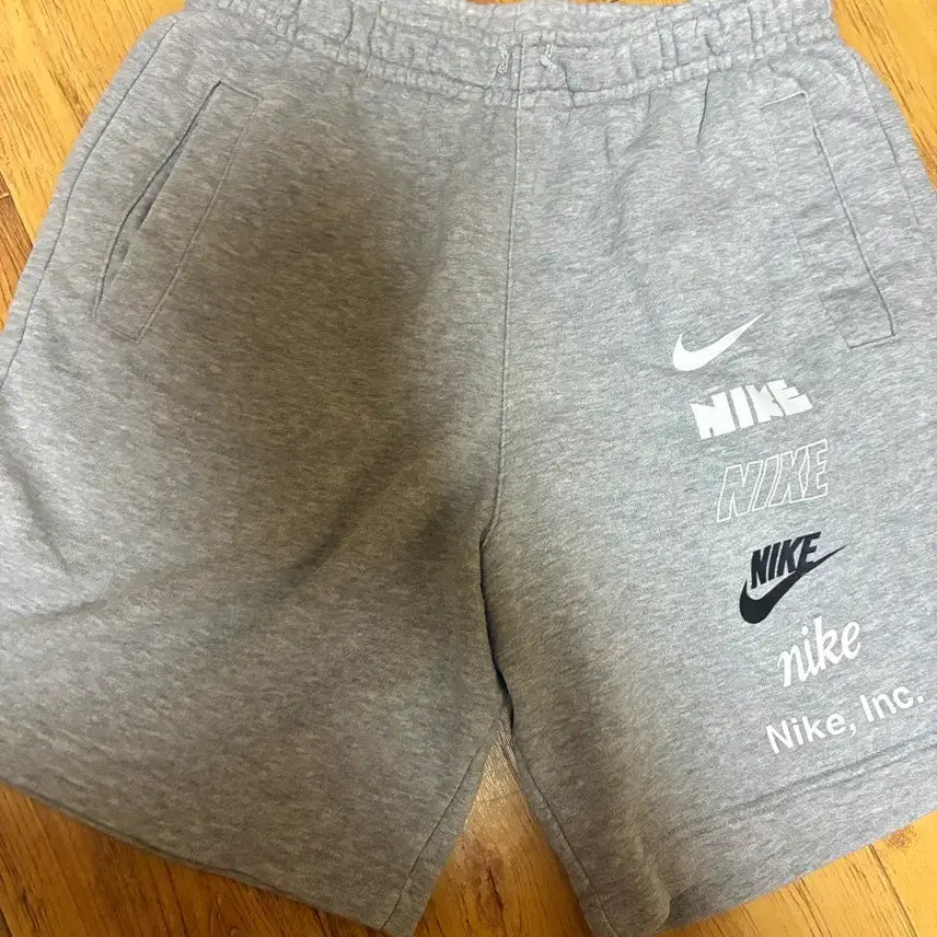 [BUNJANG] Nike Swoosh Logo Grey Shorts / 나이키 스우시 로고 반바지 그레이