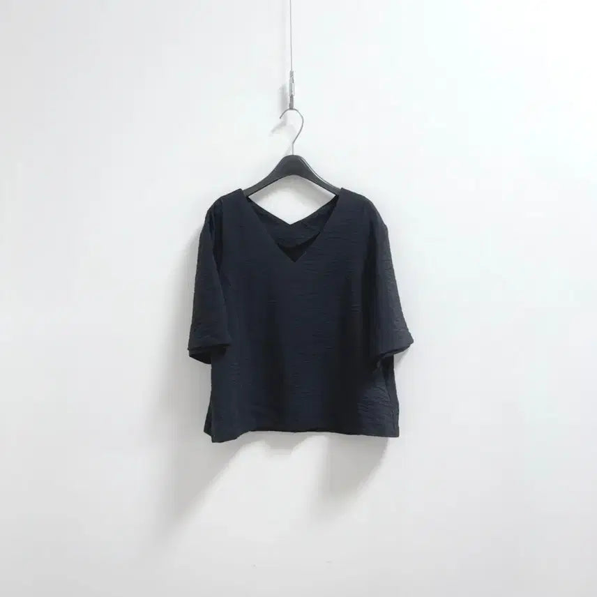 [BUNJANG] Moir Moir Seoul V-Neck Blouse / moir 모어서울 양 브이 블라우스