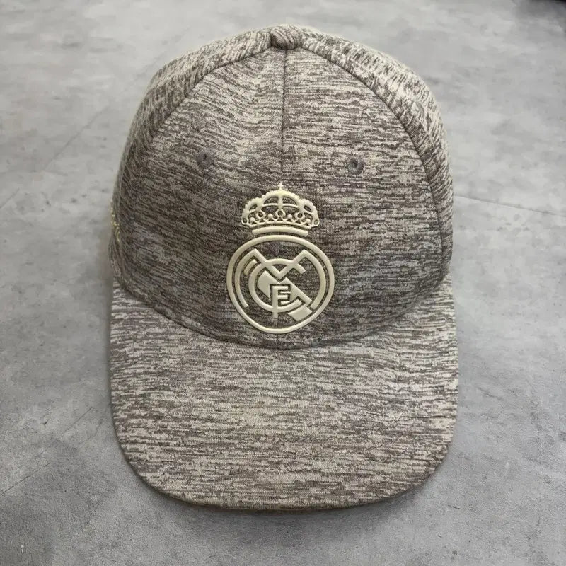 [BUNJANG] Real Madrid Crest Melange Gray Cap / OS 레알 마드리드 크레스트 캡 모자 멜란지 그레이