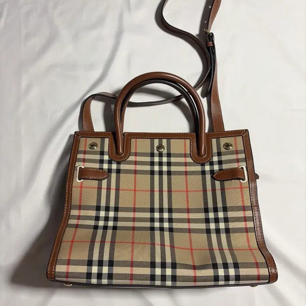 [BUNJANG] Burberry Classic Check Tote Bag Convertible Crossbody Bag / 버버리 클래식 체크 토트백 겸 크로스백