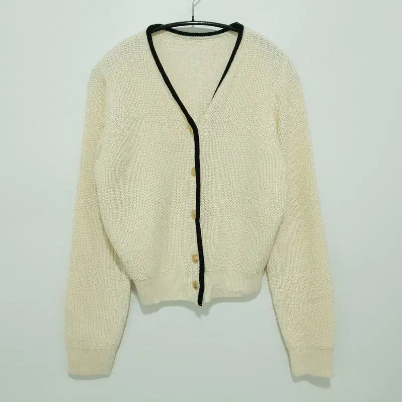 [BUNJANG] Gold Button Cardigan (Free Size) / 금장 버튼 가디건 F