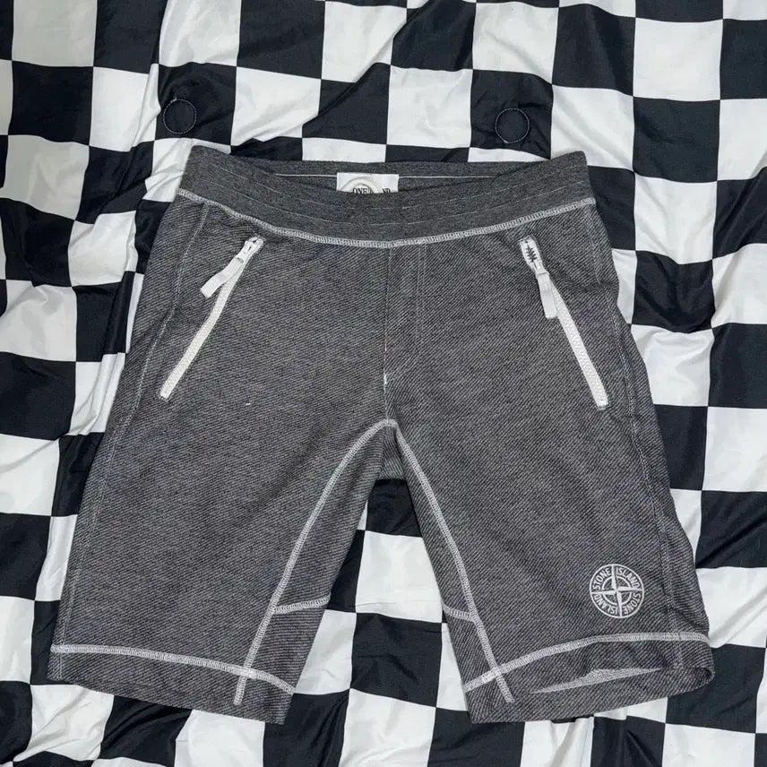 [BUNJANG] Stone Island Training Short Pants / 스톤아일랜드 트레이닝 숏팬츠 S