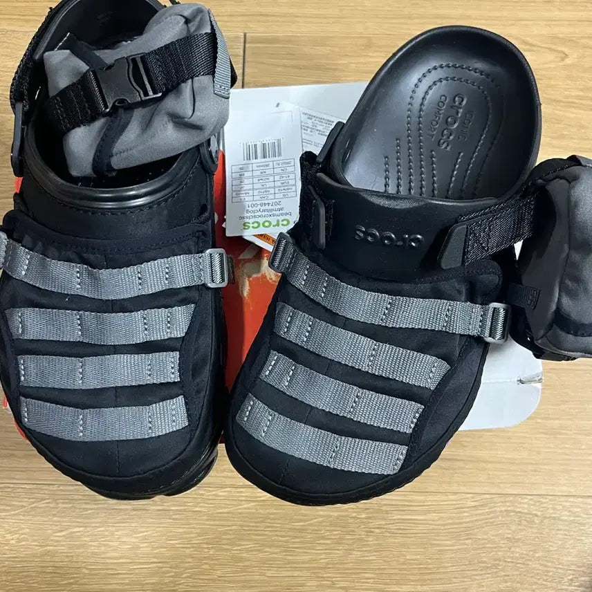 [BUNJANG] Crocs x Beams Collaboration Black Sneakers / 크록스