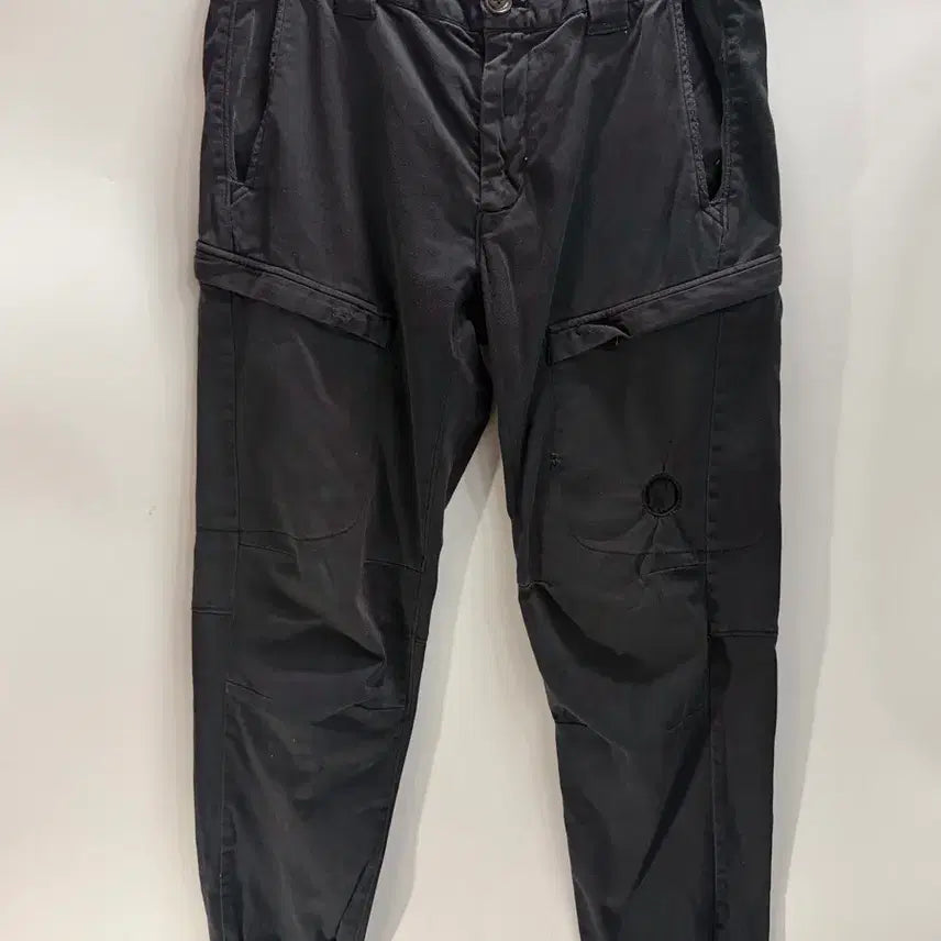 [BUNJANG] C.P. Company Garment Dyed Cargo Jogger Pants - Dark Grey (Lens Missing) / [44/30-31inch] C.P. 컴퍼니 카고 조거 팬츠 다크그레이 (렌즈 누락) 4.5