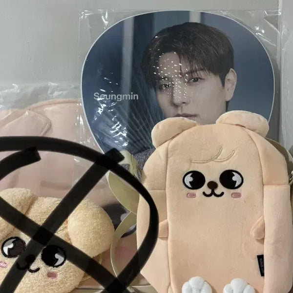 [BUNJANG] Stray Kids SKZOO PERMP Shoulder Pouch / 스트레이키즈 스키주 퍼핌 숄더 파우치
