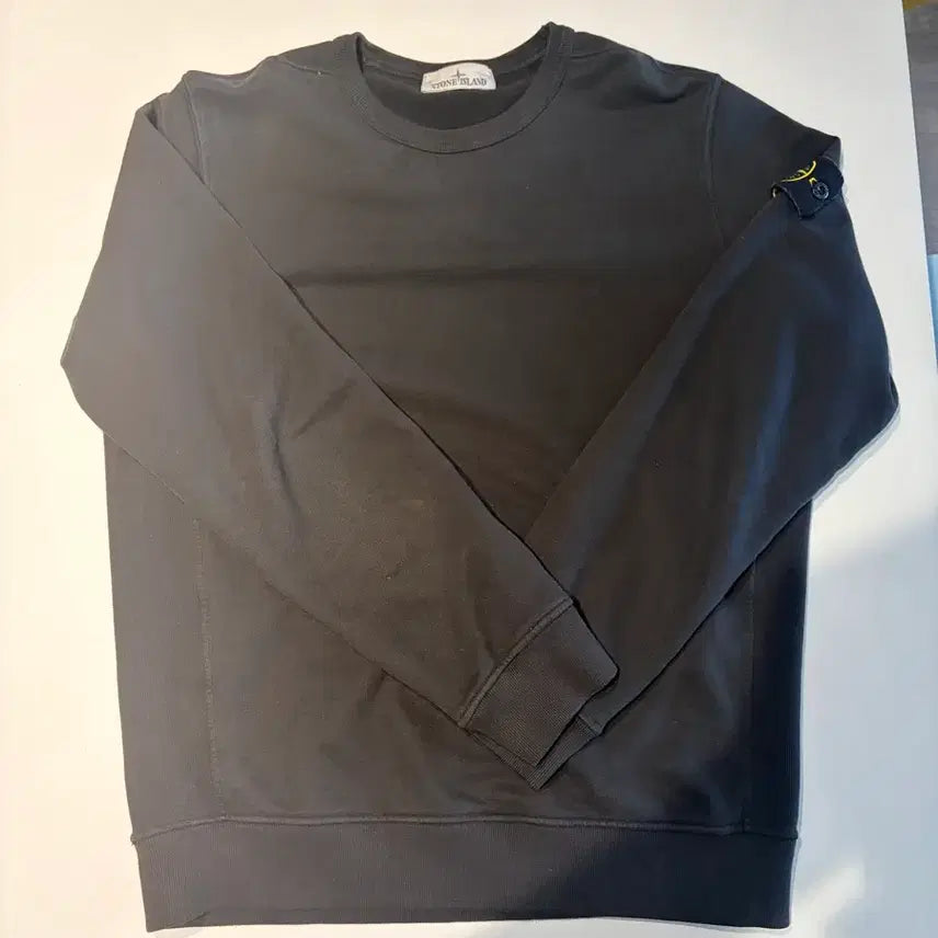 [BUNJANG] Stone Island Sweatshirt Black 24SS / 스톤아일랜드 맨투맨 블랙 24년식