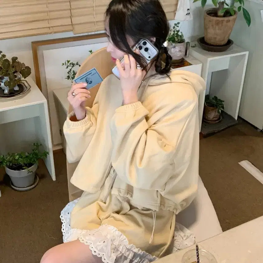 [BUNJANG] Byccini Punching Jjuri Shorts (Light Beige) / [새상품] 바이씨니 제작 펀칭쭈리반바지(연베)