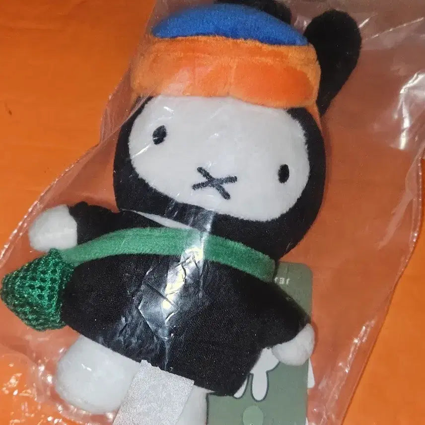 [BUNJANG] Miffy Jeju Haenyeo Doll (Sealed) / 미개봉 제주도 해녀 미피 인형