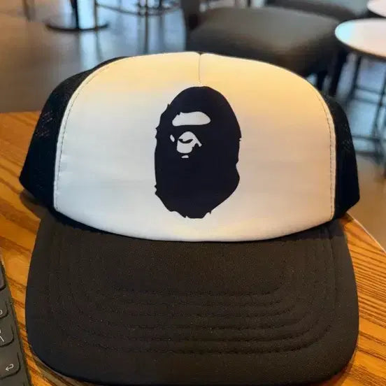 [BUNJANG] BAPE Big Ape Trucker Cap / 베이프 빅사루 트러커캡