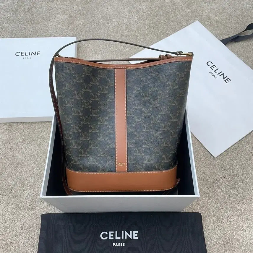 [BUNJANG] Celine Monogram Bucket Bag Medium / 급매! 급매! 급매!  모노그램 버킷백 미디엄