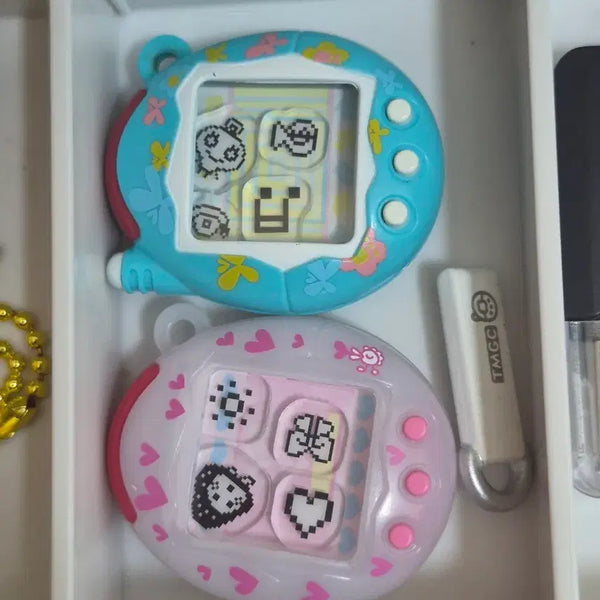 [BUNJANG] Tamagotchi Shakashaka Gacha Bundle / 다마고치 샤카샤카 가챠 일괄