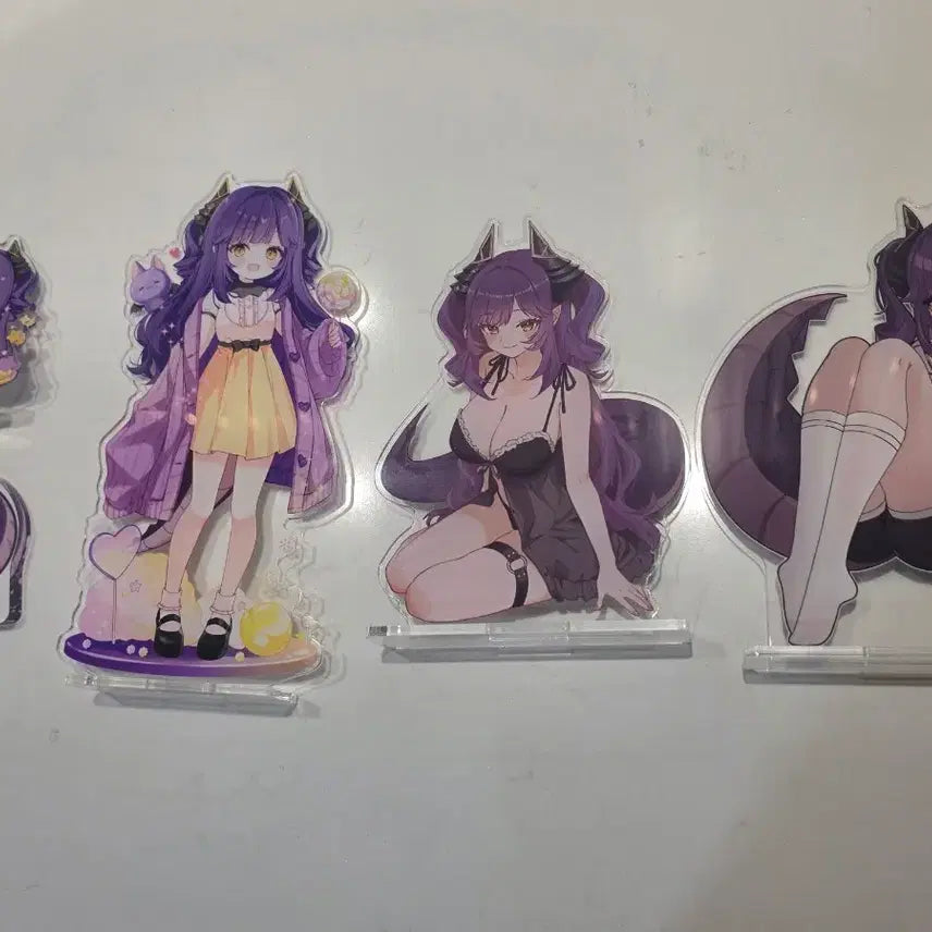 [BUNJANG] Stellive Sakihane Fuya Acrylic Stand & Corotto Bundle Set / 일괄)스텔라이브 사키하네 후야 아크릴 스탠드 코롯토 판매 비공식