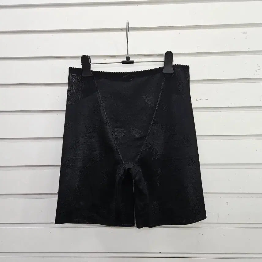 [BUNJANG] Renoma Black Girdle Size 77 / 레노마  블랙 거들 77/보물찾기천사