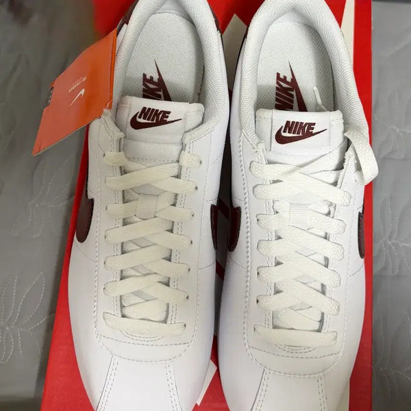 [BUNJANG] Nike Cortez White/Burgundy Sneakers (Size 260) / 나이키 코르테즈 흰색/버건디 260