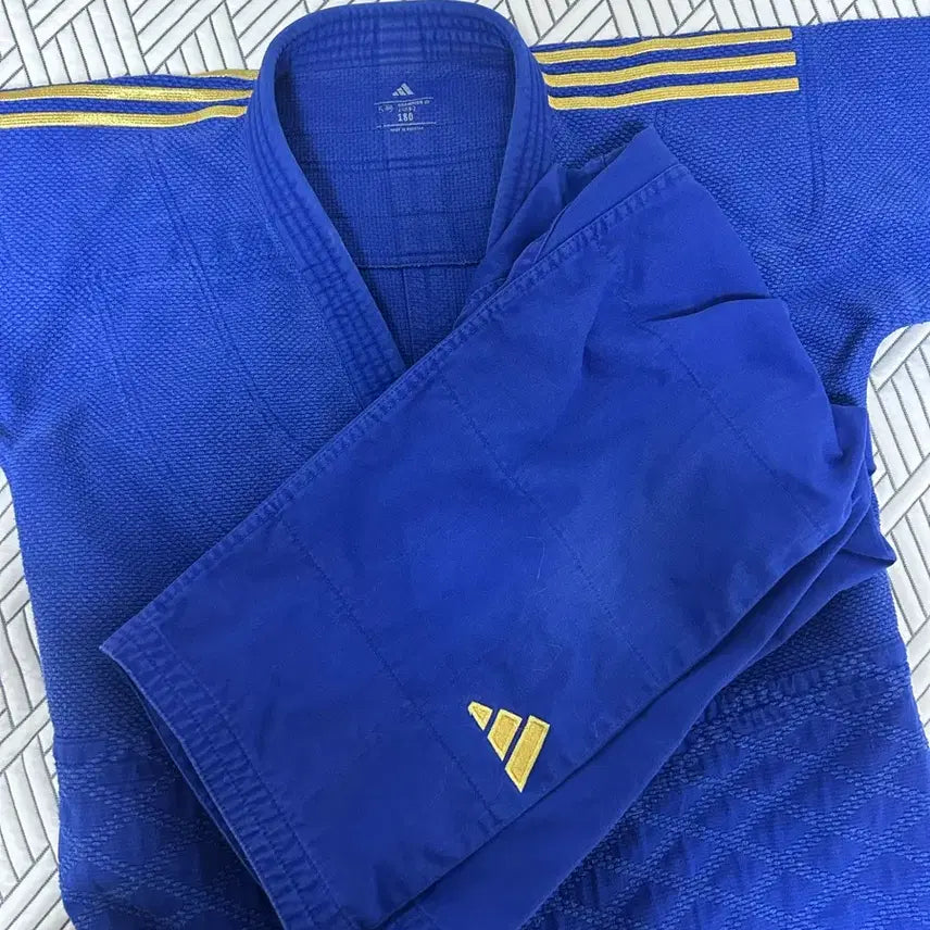 [BUNJANG] Adidas Gold Trim Judo Uniform Size 180 / 아디다스 금장 유도복 180 판매