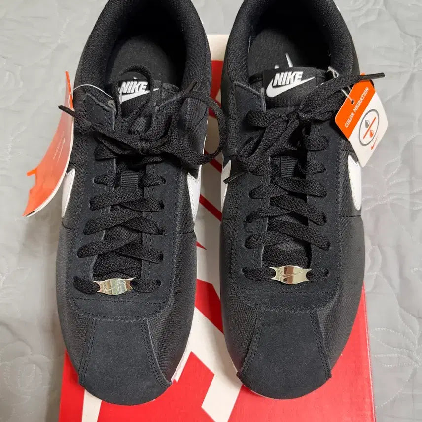 [BUNJANG] Nike Cortez Nylon Black White Size 260 / 나이키 코르테즈 검흰 나일론 260