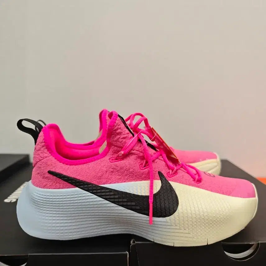 [BUNJANG] Nike LeBron TR 1 Sneakers Size 265 / [새제품]나이키 르브론 운동화 265mm