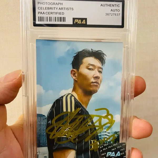 [BUNJANG] Son Heung-min Autographed Photocard with PAA Authentication Case / 손흥민 친필 싸인 포토카드 | PAA 인증 케이스 포함 | 소장용 최상급