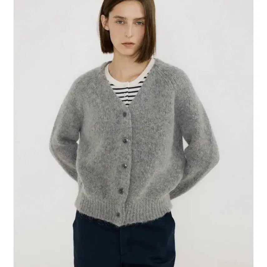 [BUNJANG] Acre Alpha Alpaca V-Neck Cardigan / 아쎄르 알파카 브이넥 가디건