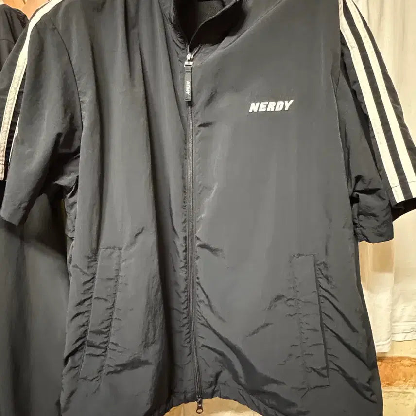 [BUNJANG] Nerdy Short Sleeve Track Jacket Black / NERDY 반팔 트랙 자켓 블랙