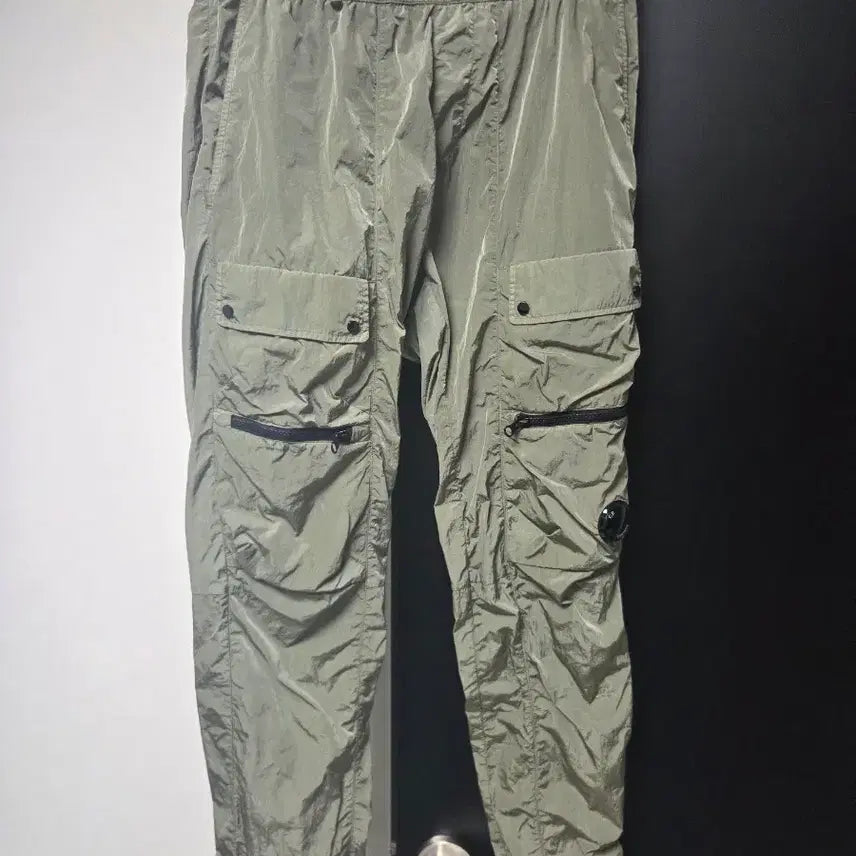 [BUNJANG] CP Company Nylon Cargo Pants / cp컴퍼니 나일론 바지