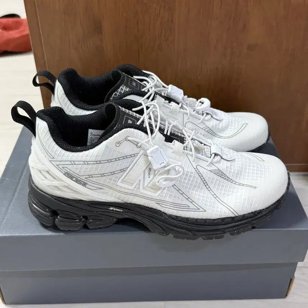 [BUNJANG] New Balance U1906RNA Sneakers / 뉴발란스 U1906RNA