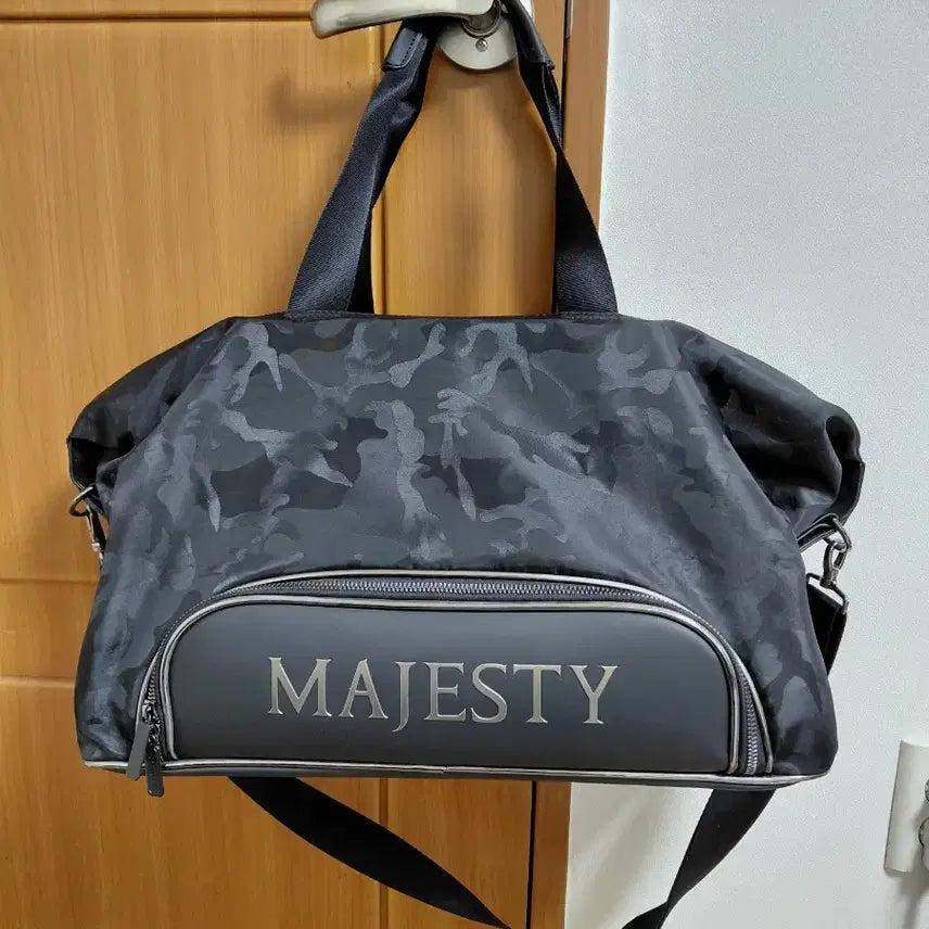 [BUNJANG] Majesty Golf T21 Camo Boston Bag / 마제스티 골프 T21 카모 보스턴백