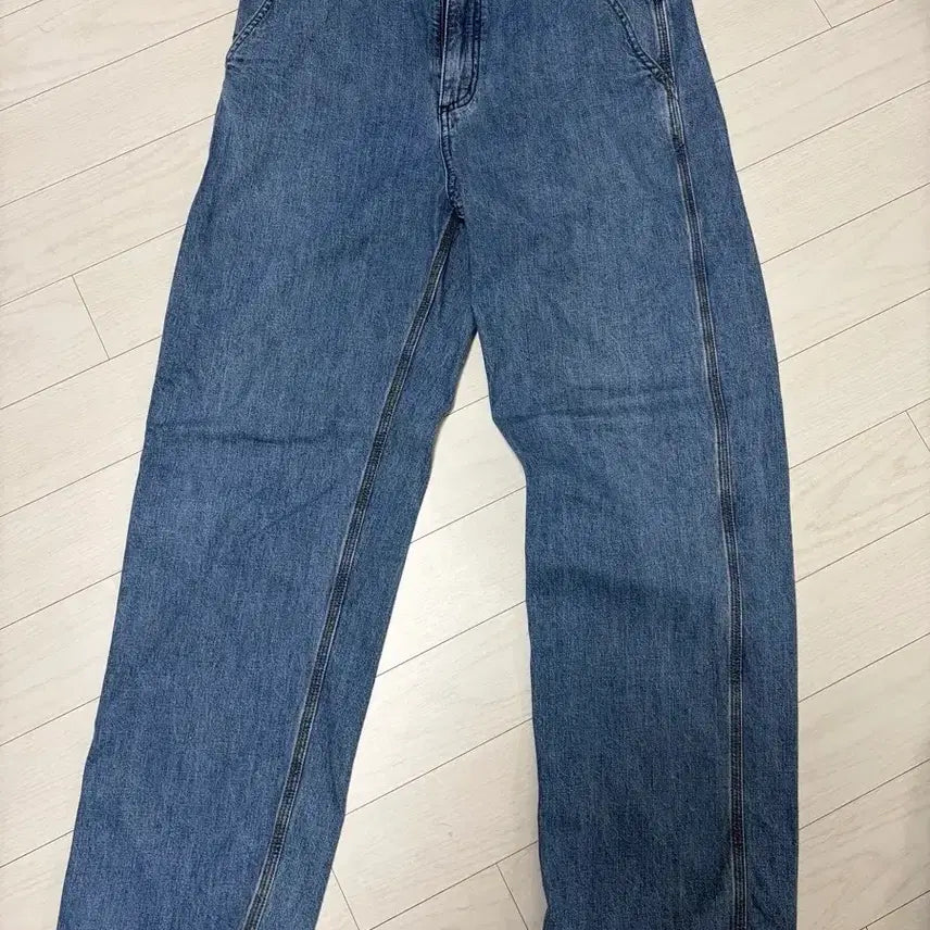 [BUNJANG] JW Anderson x Uniqlo Collaboration Limited Edition Denim Pants (Size 32) / Jw앤더슨 x유니클로 32 초판 모델 제품
