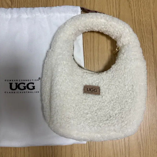 [BUNJANG] UGG Tote Bag / 어그 토트백