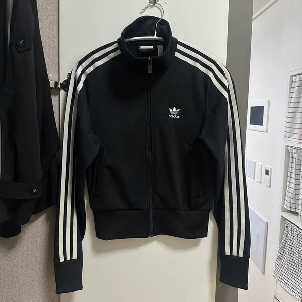 [BUNJANG] Adidas Firebird Jersey Jennie Edition / 제니 아디다스 저지 파이어버드
