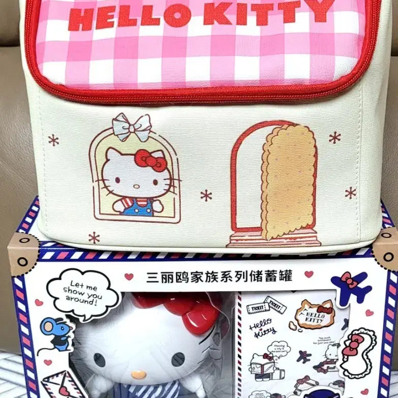 [BUNJANG] Sanrio Official Hello Kitty Flight Attendant Piggy Bank + Hello Kitty Plaid Cooler Bag Set (Sealed New) / 산리오 정품 헬로키티 승무원 저금통 피규어 + 헬로키티 체크무늬 보냉백 세트(미개봉새상품)