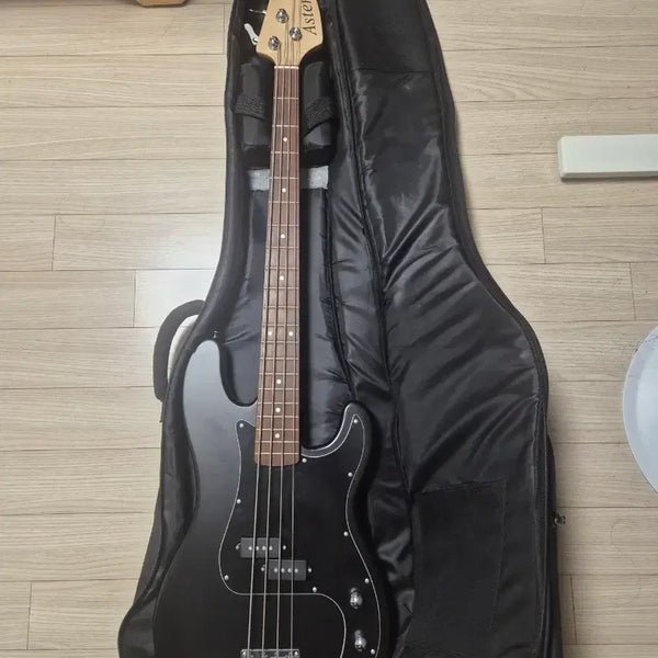 [BUNJANG] Aster AJ-40BK Bass Guitar / 아스터 AJ-40BK 베이스 기타