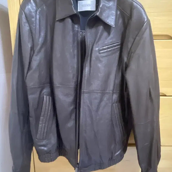 [BUNJANG] Hatching Room Stitch Volume Leather Brown Size 4 / 해칭룸 스티치 볼륨 레더 브라운 4사이즈