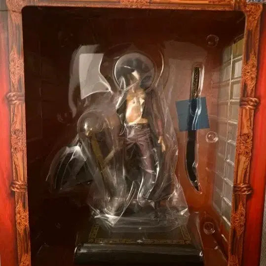 [BUNJANG] Ichiban Kuji One Piece THE GREAT GALLERY Mihawk Figure / [제일복권] 원피스 THE GREAT GALLERY A상 미호크 피규어
