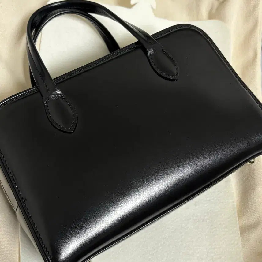 [BUNJANG] Tutié Roque Bag Black Mini / 투티에 로케백 블랙 미니 (10회 미만 착용)