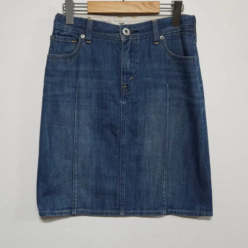 [BUNJANG] Levi's Women's Midi Denim Skirt - Size 25/55 / 리바이스 LEVI'S 55사이즈 미디 데님 스커트