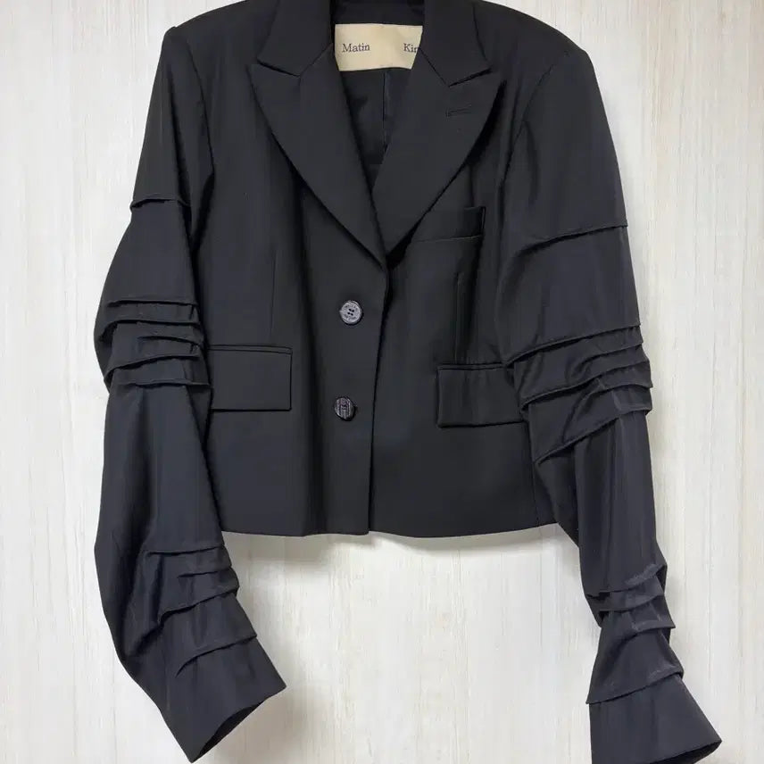 [BUNJANG] Matinkim Volume Sleeve Black Jacket / 마뗑킴 볼륨소매 블랙 자켓