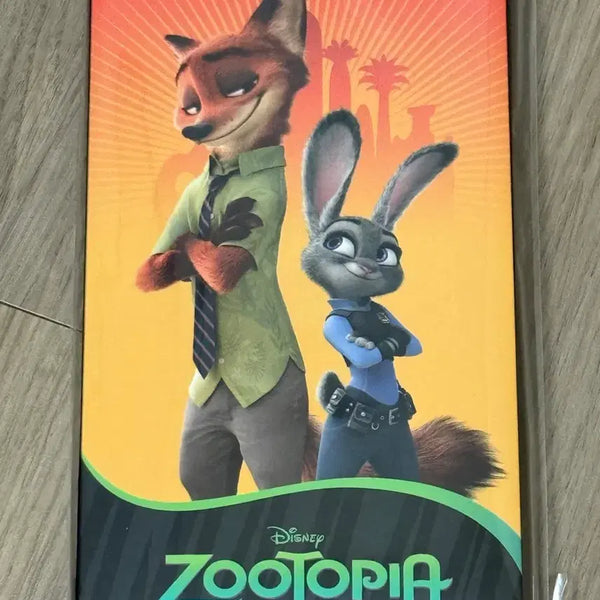 [BUNJANG] Zootopia Postcard Book Sealed / 주토피아 엽서북 미개봉