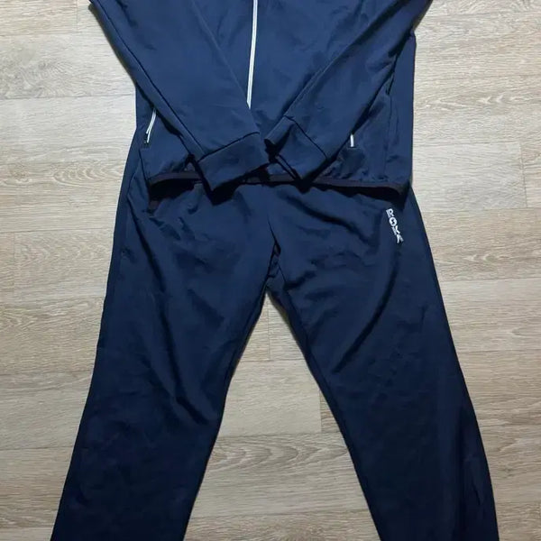 [BUNJANG] ROCA Spring/Autumn Tracksuit Size 100 / 로카 춘추운동복 size100