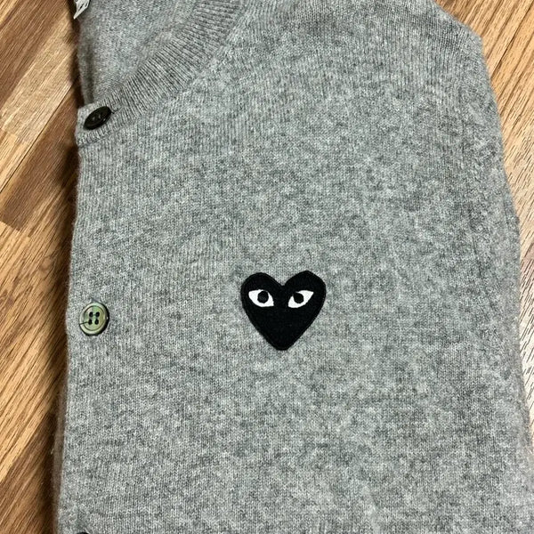 [BUNJANG] Comme des Garçons Heart Logo Cardigan Grey / 꼼데가르송 하트 로고 가디건 그레이