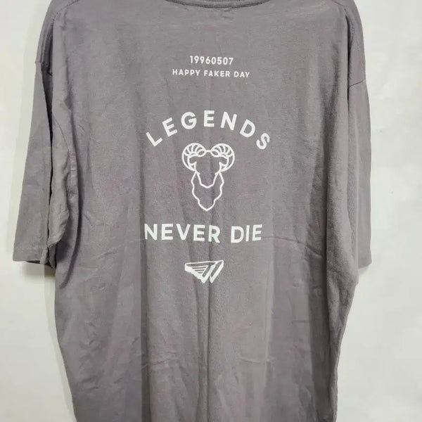 [BUNJANG] T1 Faker Day Legends Never Die T-Shirt / T1 페이커 데이 레전드 네버 다이 반팔티(2022)